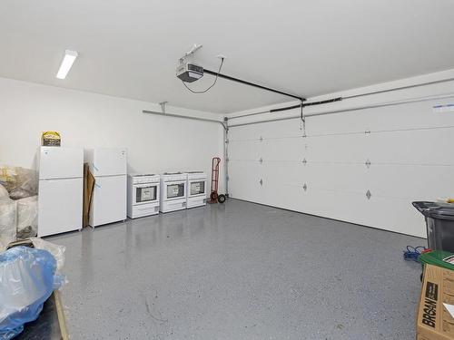 10-2330 Sooke Rd, Colwood, BC - Indoor Photo Showing Garage