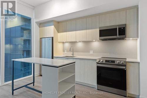 #1608 -357 King St W, Toronto, ON - Indoor Photo Showing Kitchen With Upgraded Kitchen
