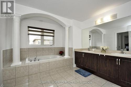 55 Cheevers Rd, Brantford, ON - Indoor Photo Showing Bathroom