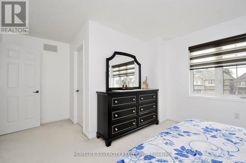 55 Cheevers Rd, Brantford, ON - Indoor Photo Showing Bedroom