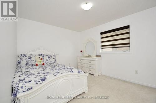 55 Cheevers Rd, Brantford, ON - Indoor Photo Showing Bedroom