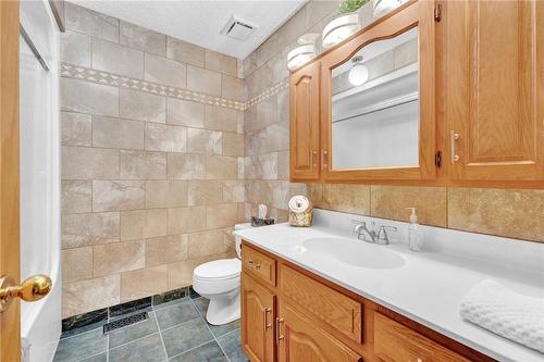 1816 Charlotteville West Quarter Line, Simcoe, ON - Indoor Photo Showing Bathroom