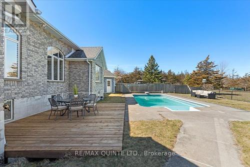 109 Sills Rd, Belleville, ON - Outdoor With In Ground Pool