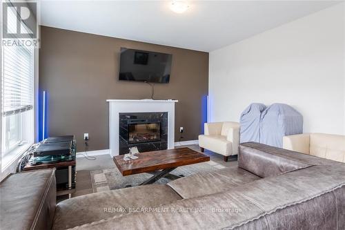 117 Hibiscus Lane, Hamilton, ON - Indoor Photo Showing Living Room With Fireplace
