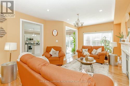 784 Sombrero Way, Mississauga, ON - Indoor Photo Showing Living Room With Fireplace