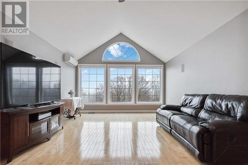 3226 Mountain Rd, Moncton, NB - Indoor
