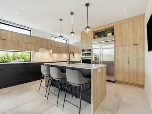 Cuisine - 316Z Rue Narbonne, Sainte-Julie, QC - Indoor Photo Showing Kitchen With Upgraded Kitchen