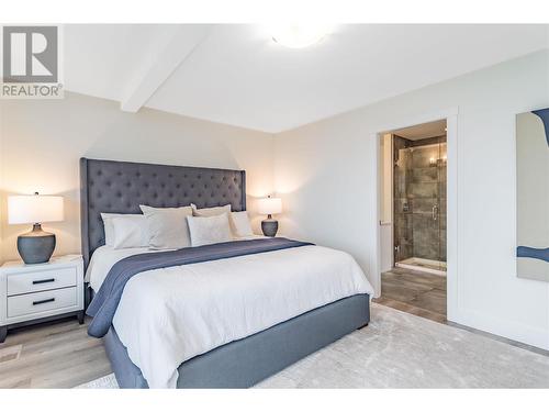 1556 Tower Ranch Drive, Kelowna, BC - Indoor Photo Showing Bedroom