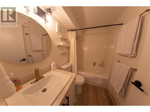 9885 Pinnacles Road Unit# 102, Silver Star, BC - Indoor Photo Showing Bathroom