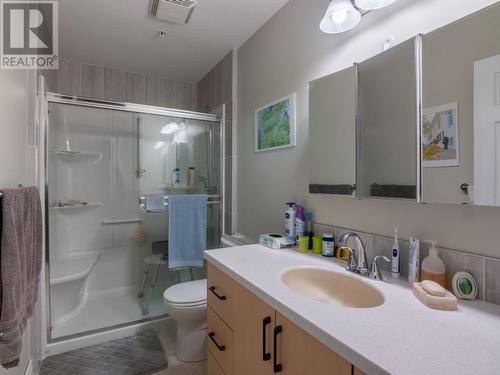 2245 Atkinson Street Unit# 301, Penticton, BC - Indoor Photo Showing Bathroom