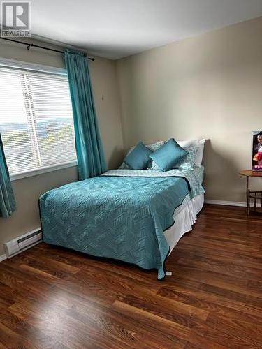 265 Froelich Road Unit# 312, Kelowna, BC - Indoor Photo Showing Bedroom