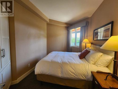 12811 Lakeshore Drive Unit# 526, Summerland, BC - Indoor Photo Showing Bedroom
