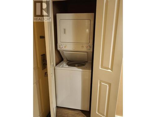 12811 Lakeshore Drive Unit# 526, Summerland, BC - Indoor Photo Showing Laundry Room
