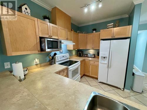 1118 Riverside Avenue Unit# A204, Sicamous, BC - Indoor Photo Showing Kitchen