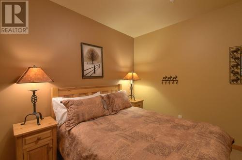 250 Feathertop Road Unit# 213, Big White, BC - Indoor Photo Showing Bedroom