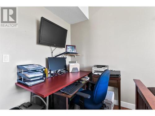 1088 Sunset Drive Unit# 442, Kelowna, BC - Indoor Photo Showing Office