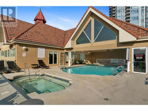 1088 Sunset Drive Unit# 442, Kelowna, BC - Outdoor With In Ground Pool