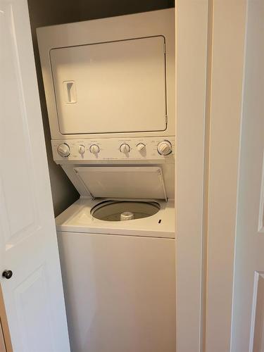 4200 Lakeshore Drive Unit# 244, Osoyoos, BC - Indoor Photo Showing Laundry Room