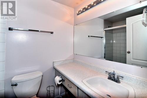 6430 Whiskey Jack Road Unit# 205, Big White, BC - Indoor Photo Showing Bathroom