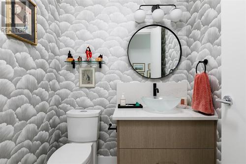1588 Ellis Street Unit# Ph1, Kelowna, BC - Indoor Photo Showing Bathroom