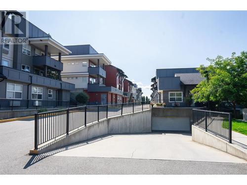 1481 Glenmore Road N Unit# 301, Kelowna, BC - Outdoor