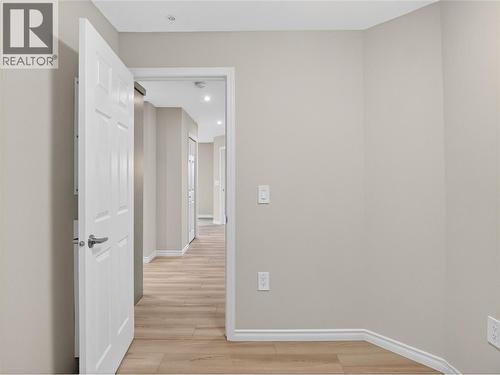 3362 Skaha Lake Road Unit# 903, Penticton, BC - Indoor Photo Showing Other Room