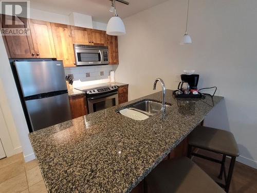 4200 Lakeshore Drive Unit# 204, Osoyoos, BC - Indoor Photo Showing Kitchen With Double Sink