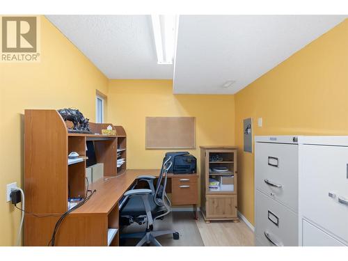 535 Curtis Road, Kelowna, BC - Indoor Photo Showing Office