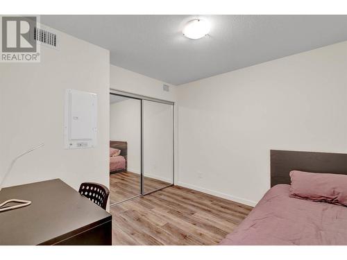 695 Academy Way Unit# Ph2, Kelowna, BC - Indoor Photo Showing Bedroom