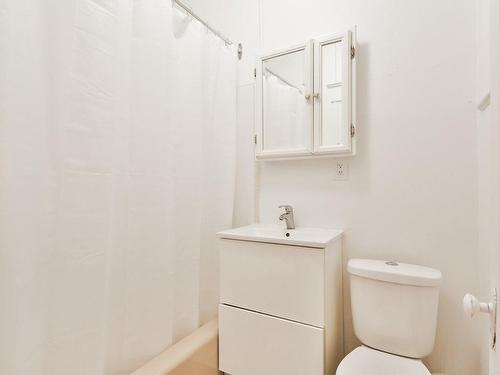 Bathroom - 996  - 1002 Rue Riverview, Montréal (Verdun/Île-Des-Soeurs), QC - Indoor Photo Showing Bathroom
