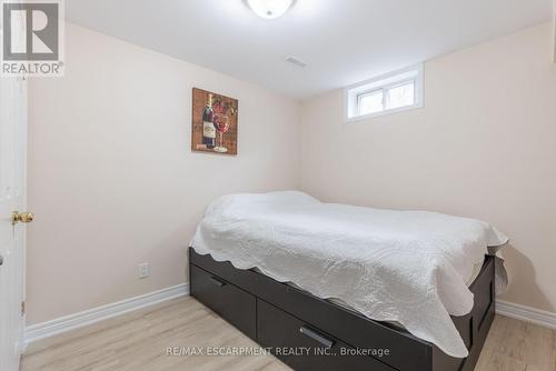 138 Oakdale Drive, Oakville, ON - Indoor Photo Showing Bedroom