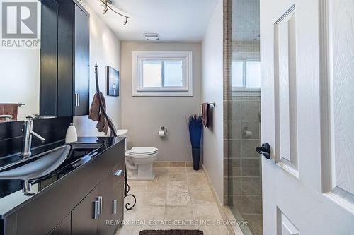 1230 Bloor St, Mississauga, ON - Indoor Photo Showing Bathroom
