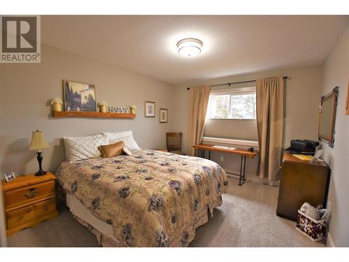 129 Deer Street, Vernon, BC - Indoor Photo Showing Bedroom