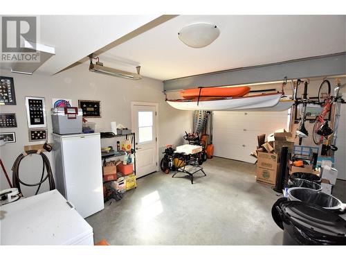 129 Deer Street, Vernon, BC - Indoor Photo Showing Garage