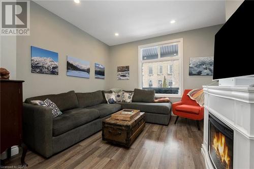 160 King Street, Stratford, ON - Indoor Photo Showing Living Room