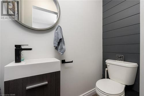 160 King Street, Stratford, ON - Indoor Photo Showing Bathroom