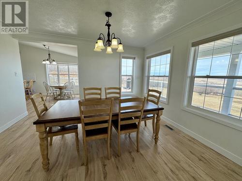 13033 221 Road, Dawson Creek, BC - Indoor Photo Showing Dining Room
