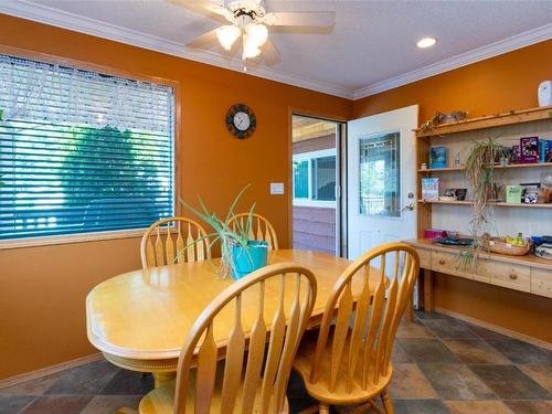 1414 Vella Road, Salmon Arm, BC - Indoor Photo Showing Dining Room