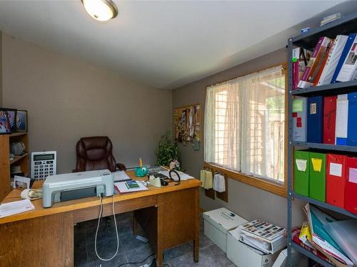1414 Vella Road, Salmon Arm, BC - Indoor Photo Showing Office