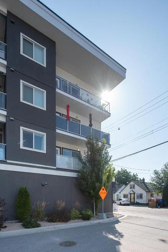 207-3409 28 Avenue, Vernon, BC - Outdoor With Balcony