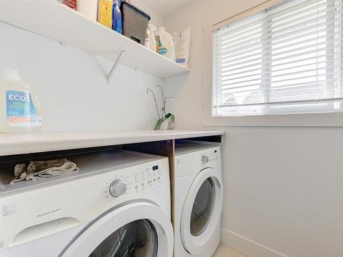 57-600 Boynton Place, Kelowna, BC - Indoor Photo Showing Laundry Room