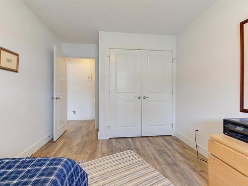 57-600 Boynton Place, Kelowna, BC - Indoor Photo Showing Bedroom