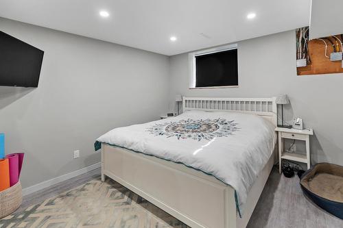 2466 Cunningham Road, Castlegar, BC - Indoor Photo Showing Bedroom