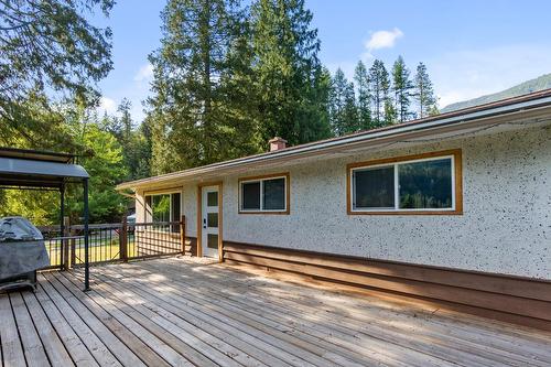2466 Cunningham Road, Castlegar, BC - Outdoor With Deck Patio Veranda With Exterior