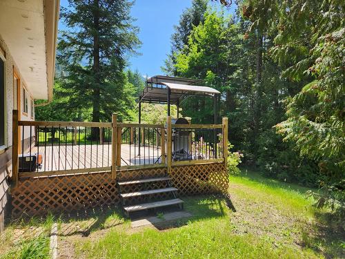 2466 Cunningham Road, Castlegar, BC - Outdoor With Deck Patio Veranda