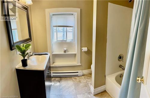 709 Olde Victoria Street, Kincardine, ON - Indoor Photo Showing Bathroom