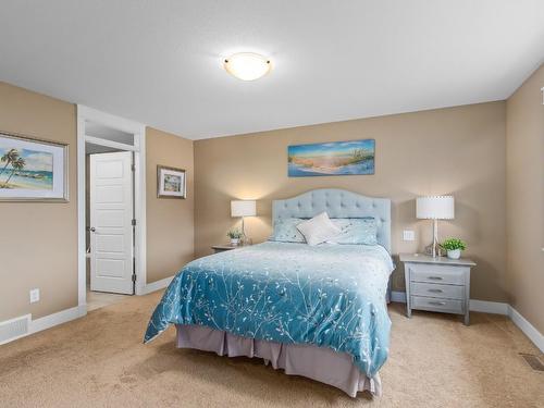 25-3359 Cougar Road, West Kelowna, BC - Indoor Photo Showing Bedroom