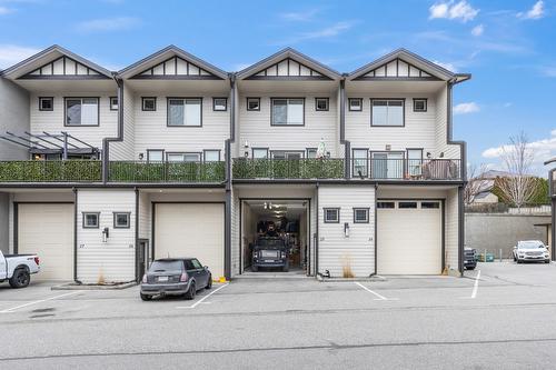 25-3359 Cougar Road, West Kelowna, BC - Outdoor With Facade