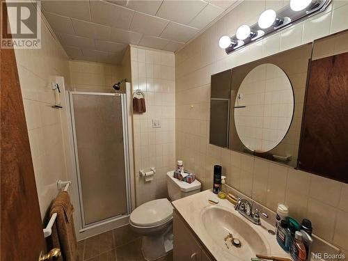 1180 Rockland, Bathurst, NB - Indoor Photo Showing Bathroom