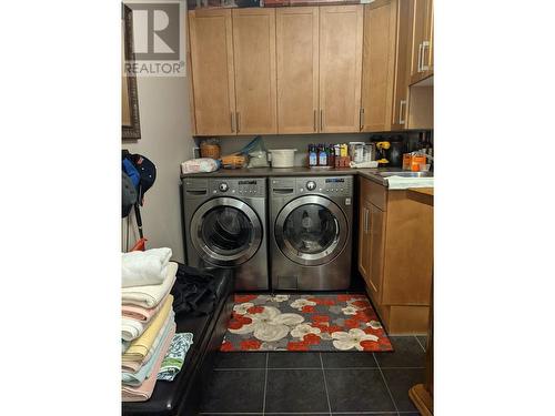 2505 Kenney Court, Prince George, BC - Indoor Photo Showing Laundry Room